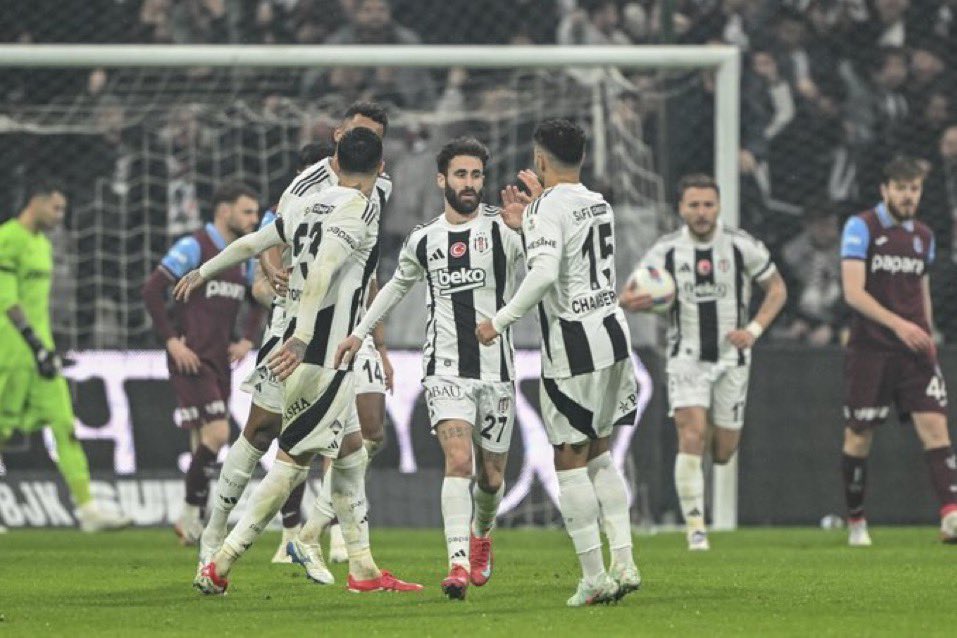Beşiktaş Güldü; Trabzon Üzüldü! Spor Yazarları Bakın Neler Söyledi?