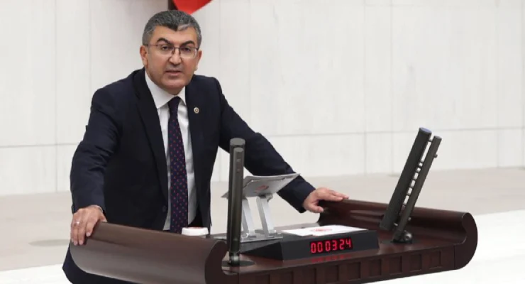 Gelecek Partisi’nde İstifa Depremi: Konya Milletvekili Hasan Ekici Ayrıldı, AK Parti’ye Geçti